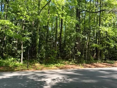 2635 Beverly Ln SW, Snellville, GA 30078