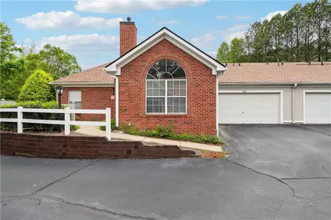 3760 Vineyards Lake Cir NW #8, Kennesaw, GA 30144