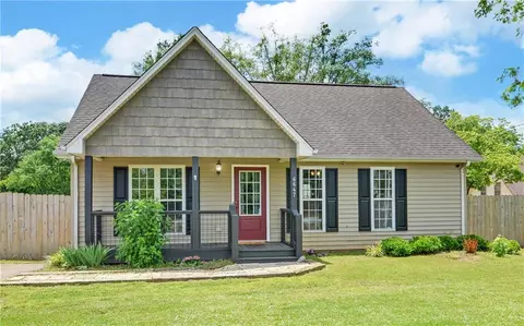 6647 Belton Bridge Rd, Lula, GA 30554