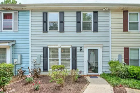 1041 Windy Oaks Ct SE, Smyrna, GA 30080