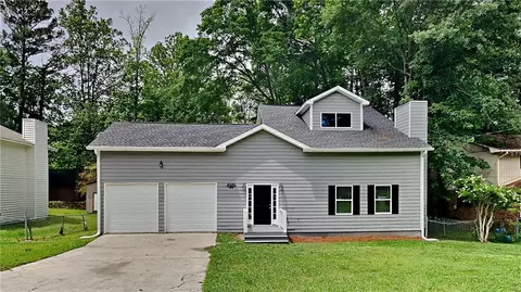 9161 Sunset Dr, Jonesboro, GA 30238