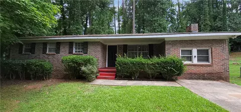 2710 Williamsburg Dr, Decatur, GA 30034