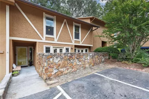 856 Lake Hollow Blvd SW, Marietta, GA 30064