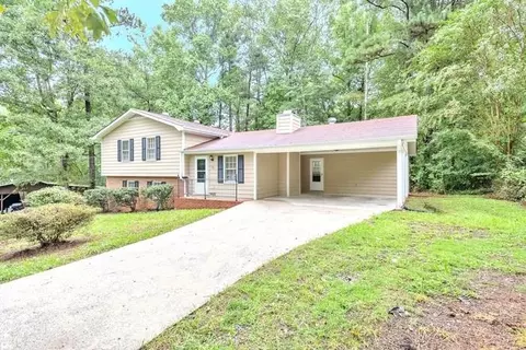 190 Pine Hill Dr, Carrollton, GA 30116