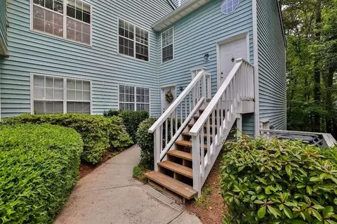 414 Glenleaf Dr, Peachtree Corners, GA 30092