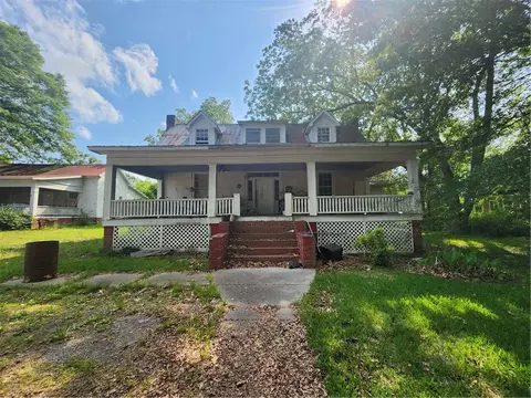 688 Main St, Whitesburg, GA 30185