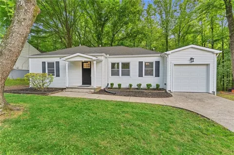 2166 La Dawn Ln NW, Atlanta, GA 30318