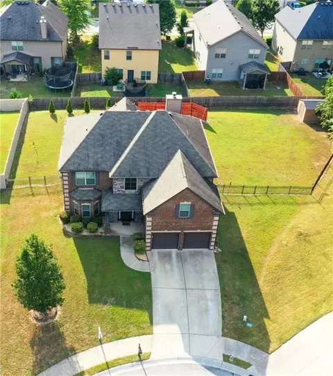 619 Baffling Ln, Fairburn, GA 30213