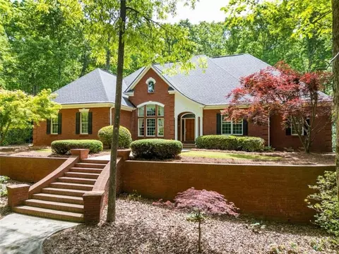 225 River Cove Mdws, Social Circle, GA 30025