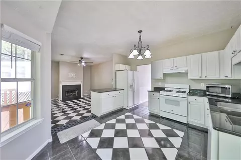 3030 Scepter Dr, Duluth, GA 30096 photo 5