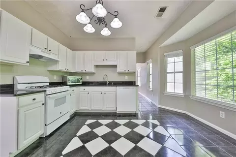 3030 Scepter Dr, Duluth, GA 30096 photo 6