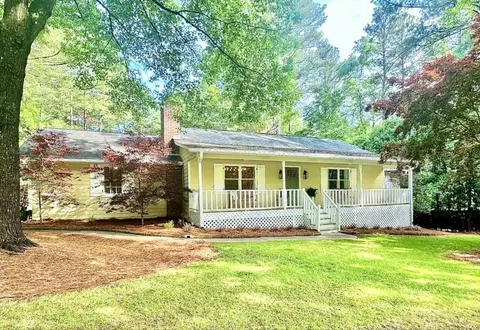 4925 Caney Creek Dr, Gainesville, GA 30507