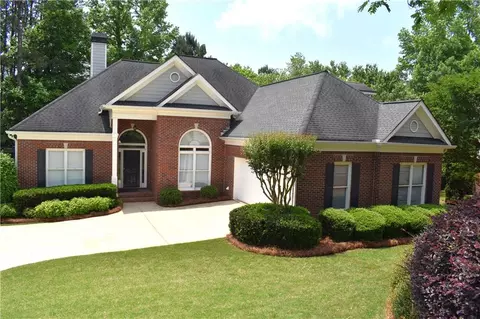 5027 Hickory Hills Dr, Woodstock, GA 30188