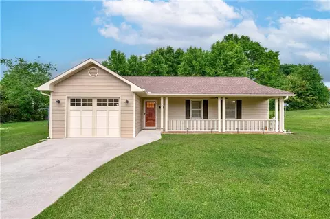 258 Helen Dr NW, Monroe, GA 30656
