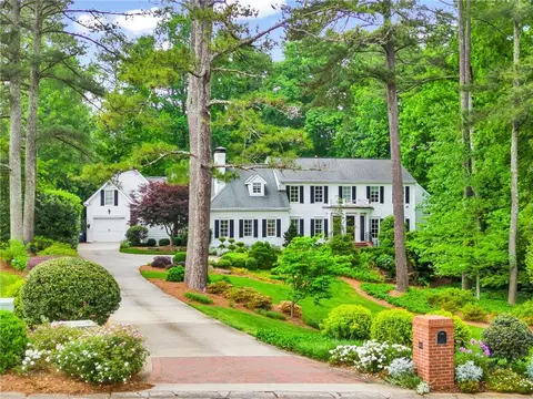 184 Atlanta Country Club Dr SE, Marietta, GA 30067