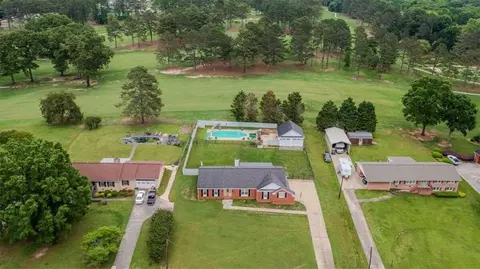 820 N College Dr N, Cedartown, GA 30125