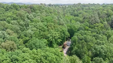 355 West Cir, Dahlonega, GA 30533