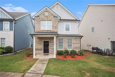 1210 Hawthorne Trl, East Point, GA 30344
