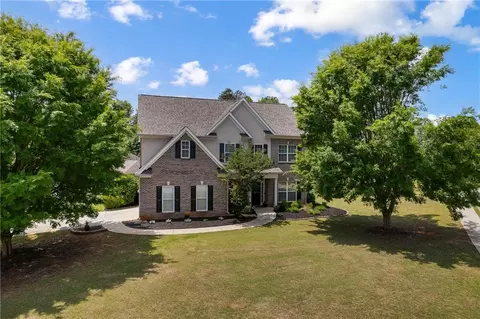 500 Summer Brooke Ln, Fairburn, GA 30213