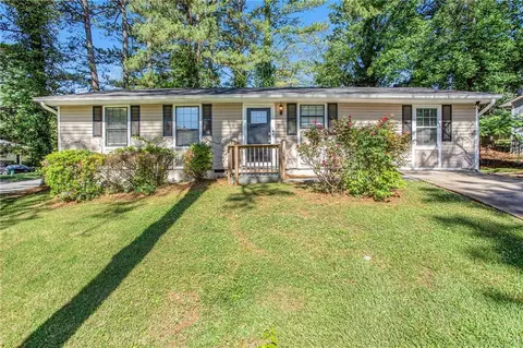 4024 Big Valley Trl, Stone Mountain, GA 30083