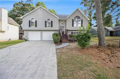 340 Fox Trail Dr, Atlanta, GA 30349
