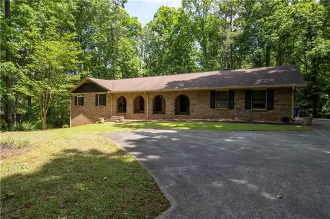 150 Deanna Ct, Lawrenceville, GA 30046