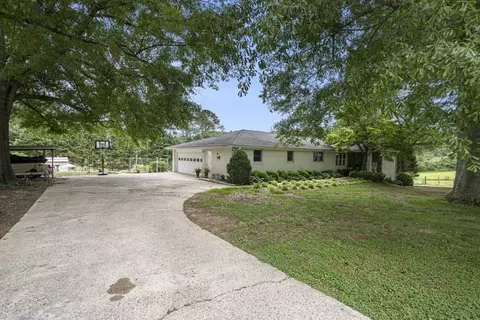 143 Rustic Rd, Stockbridge, GA 30281 photo 2