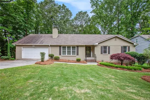 493 Heathrow Way, Stone Mountain, GA 30087