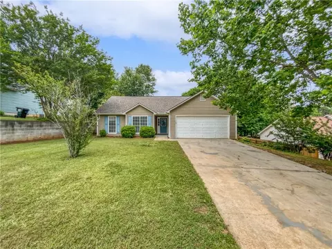 3812 Hackney Dr, Rex, GA 30273