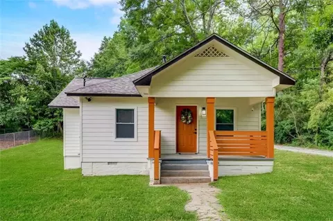 2398 Lakewood Rd SW, Atlanta, GA 30315