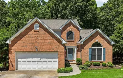 1068 Blankets Creek Dr, Canton, GA 30114