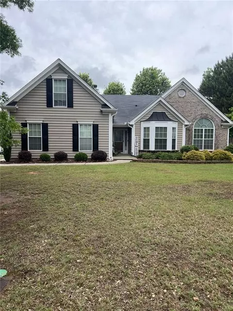 325 Ballyshannon Dr, Dacula, GA 30019