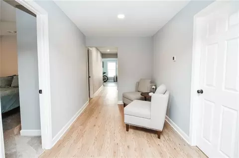 Entry Way - 3483 Flat Run Dr, Bethlehem, GA 30620 photo 10 of 11