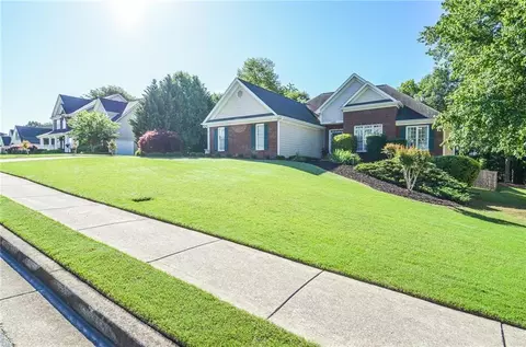 Exterior - 3483 Flat Run Dr, Bethlehem, GA 30620 photo 3 of 19