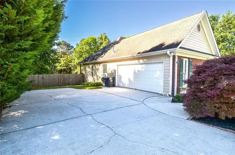 Exterior - 3483 Flat Run Dr, Bethlehem, GA 30620 photo 4 of 19