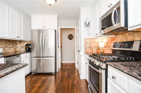 Kitchen - 3483 Flat Run Dr, Bethlehem, GA 30620 photo 1 of 9