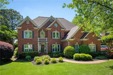 5570 Buck Hollow Dr, Alpharetta, GA 30005