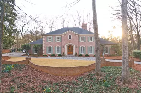 4124 Whitewater Creek Rd NW, Atlanta, GA 30327