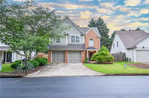 2305 Ashton Dr, Roswell, GA 30076