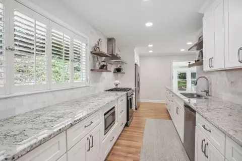 3668 Abbotts Bridge Rd, Duluth, GA 30096 photo 11