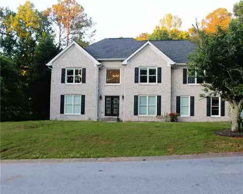 1580 Meadow Oak Dr, Snellville, GA 30078