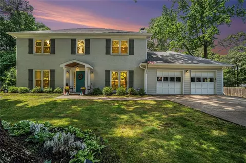 4467 Saint Michaels Dr SW, Lilburn, GA 30047