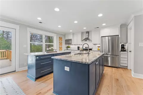 3032 Skyland Dr NE, Chamblee, GA 30341 photo 9