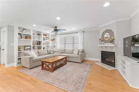 3032 Skyland Dr NE, Chamblee, GA 30341 photo 4