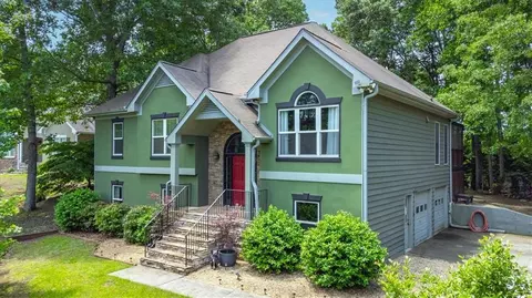 912 Springharbor Rdg, Woodstock, GA 30188