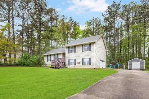 72 Harpers Pl, Carrollton, GA 30117