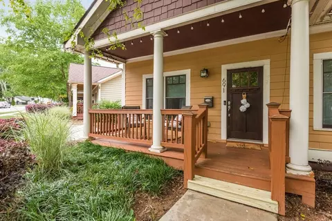 691 Frasier Cir SE, Marietta, GA 30060