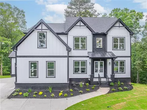 8660 Hightower Trl, Snellville, GA 30039