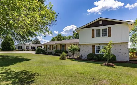 2028 Old Dalton Rd NE, Rome, GA 30165