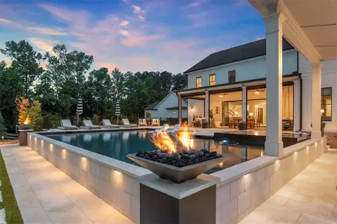 668 Bit Oluck Dr, Suwanee, GA 30024 photo 55